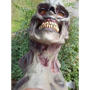 Halloween Scary Mask Walking Dead Zombie 1997 Magic Group Latex 18.5" Vintage